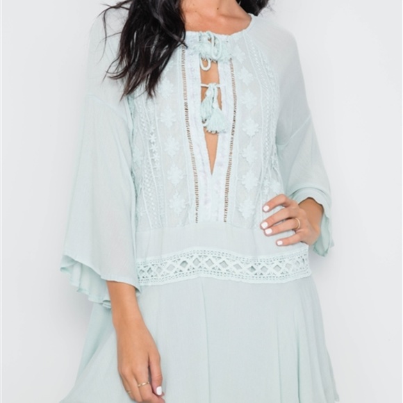 MINT BELL SLEEVE CROCHET TRIM MINI BOHO DRESS - Picture 3 of 8